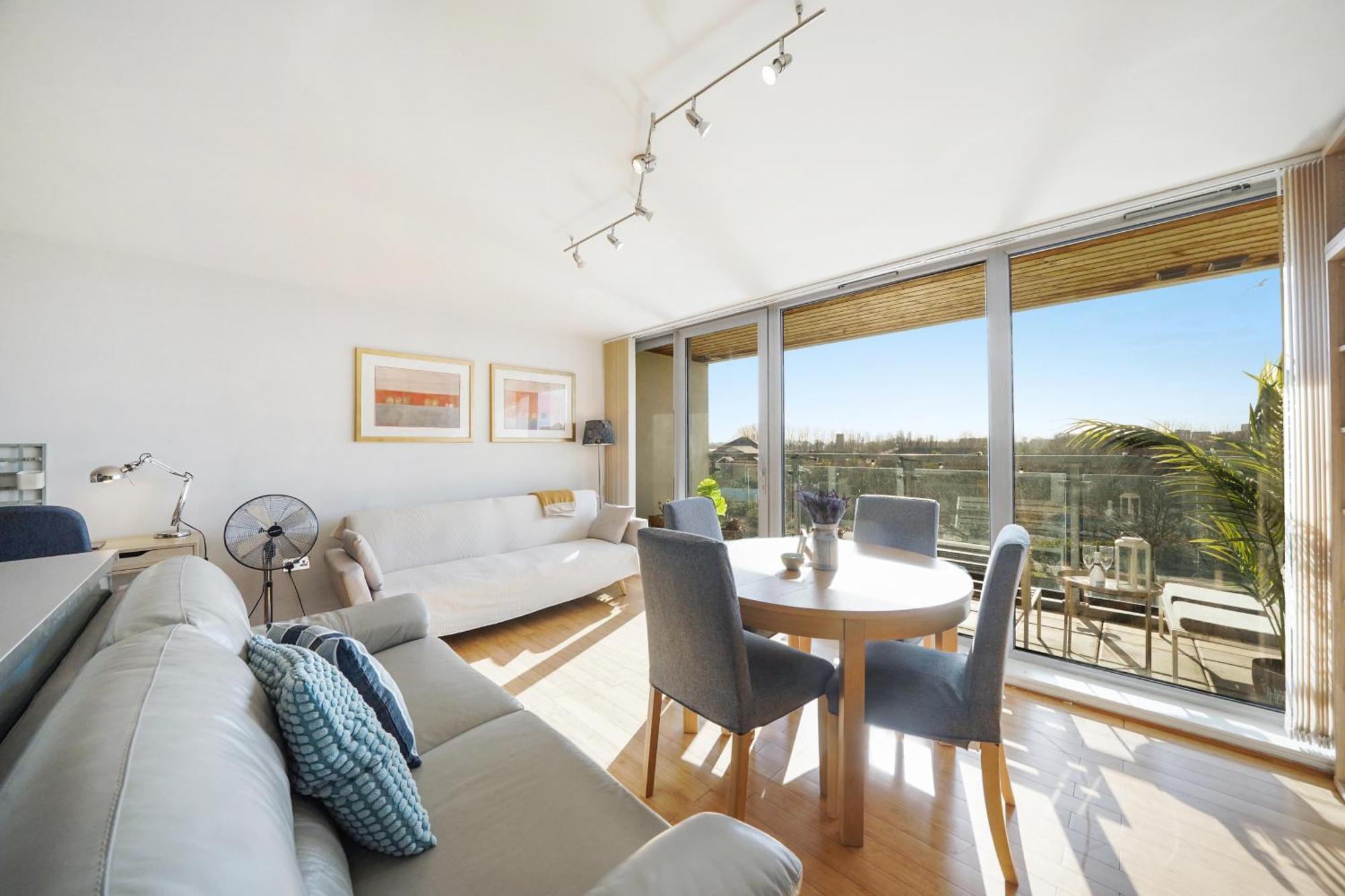 City Riverside - 2 Bedroom & Free Parking Barking  Exterior foto