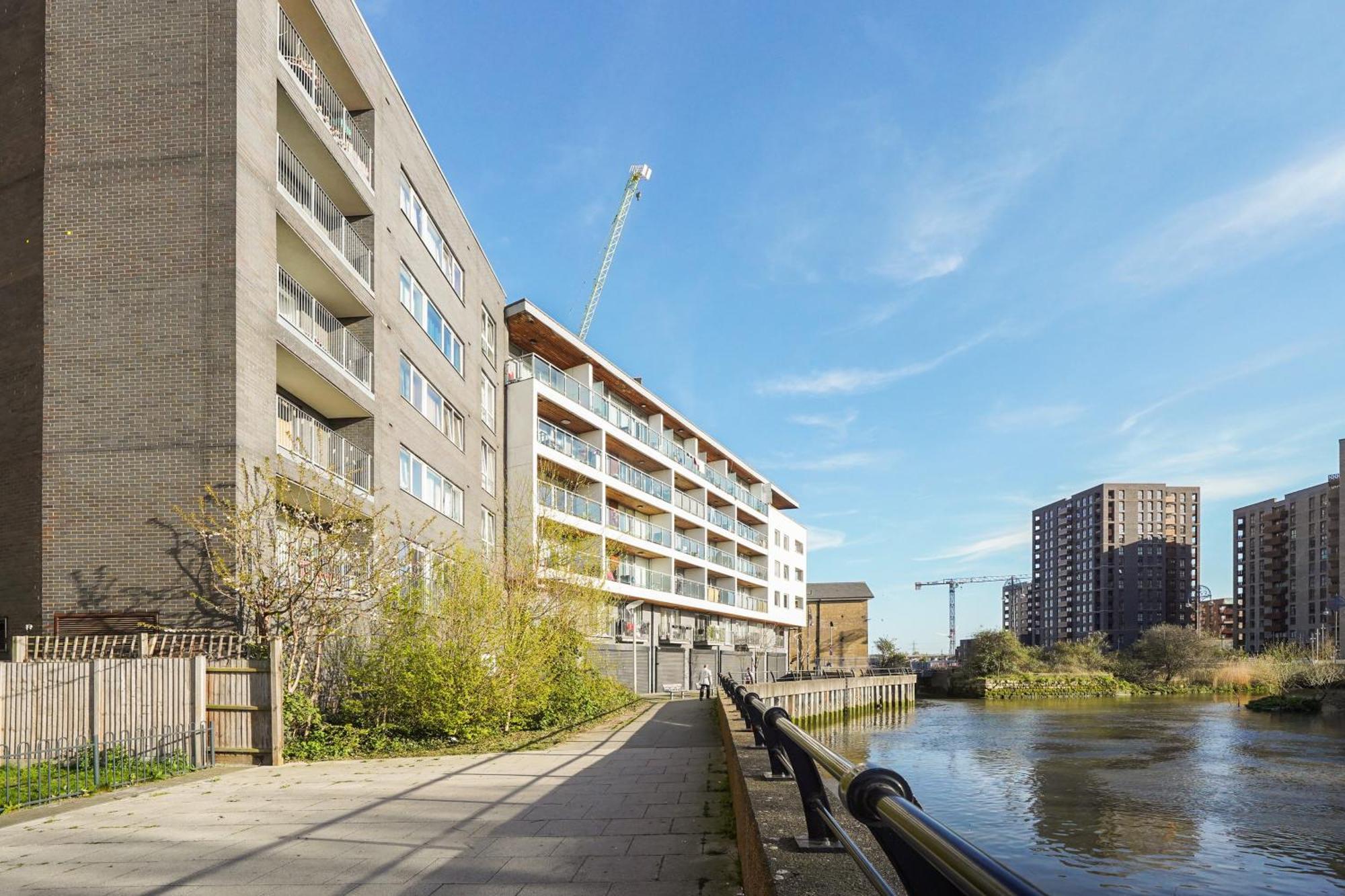 City Riverside - 2 Bedroom & Free Parking Barking  Exterior foto